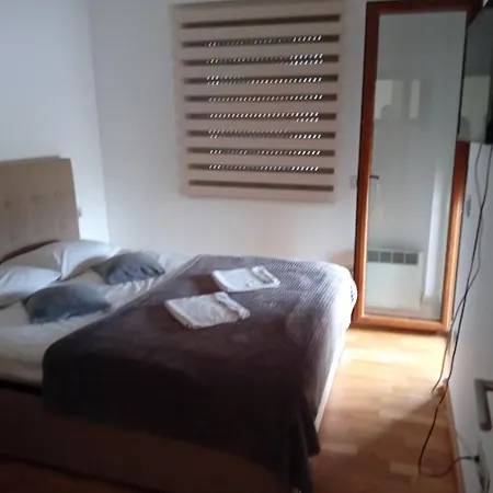 Apartament Iva *